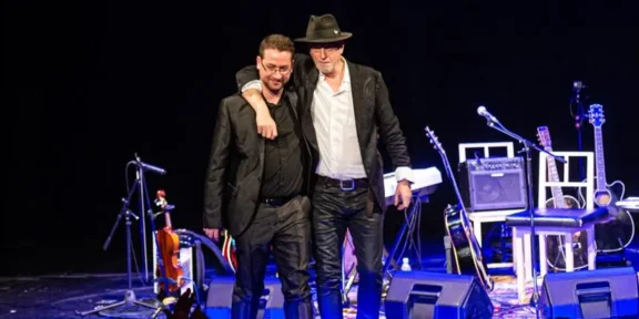 ''Pelji me tja, kjer se še smejijo…''  VLADO KRESLIN & IZTOK CERGOL
