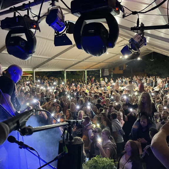 NOČ NA VASI V PAŠKI VASI